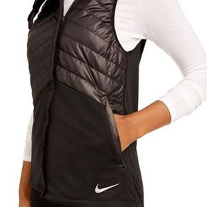 nike women's essential running vest